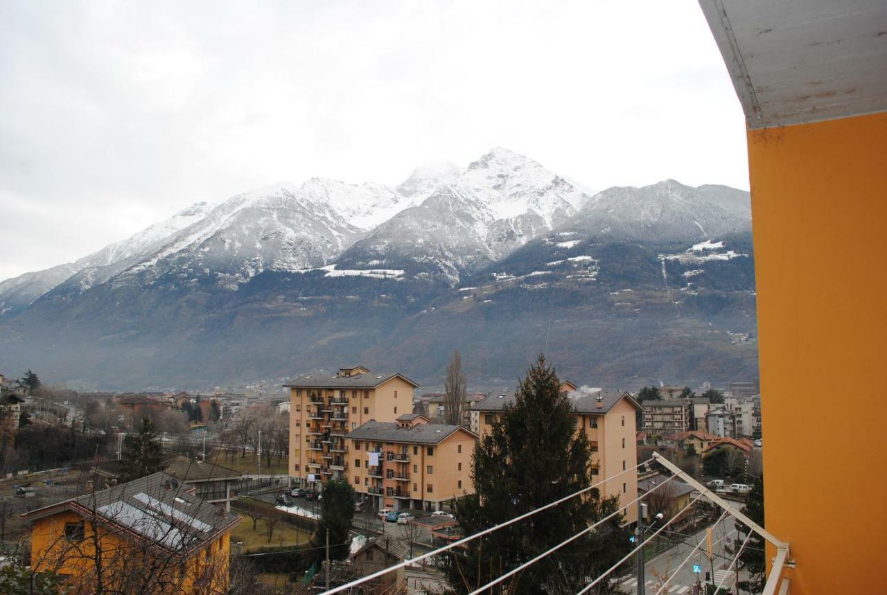 Maison De Massimo Cir 44 Aosta Exteriör bild